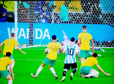 Chiếc áo số 10 huyền thoại của Argentina