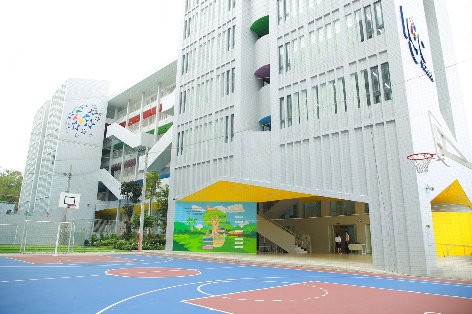 Năm 2024 thu hơn 112 tỷ, có nội dung chưa công khai đủ, Trường Trịnh Hoài Đức (Đồng Nai) lý giải