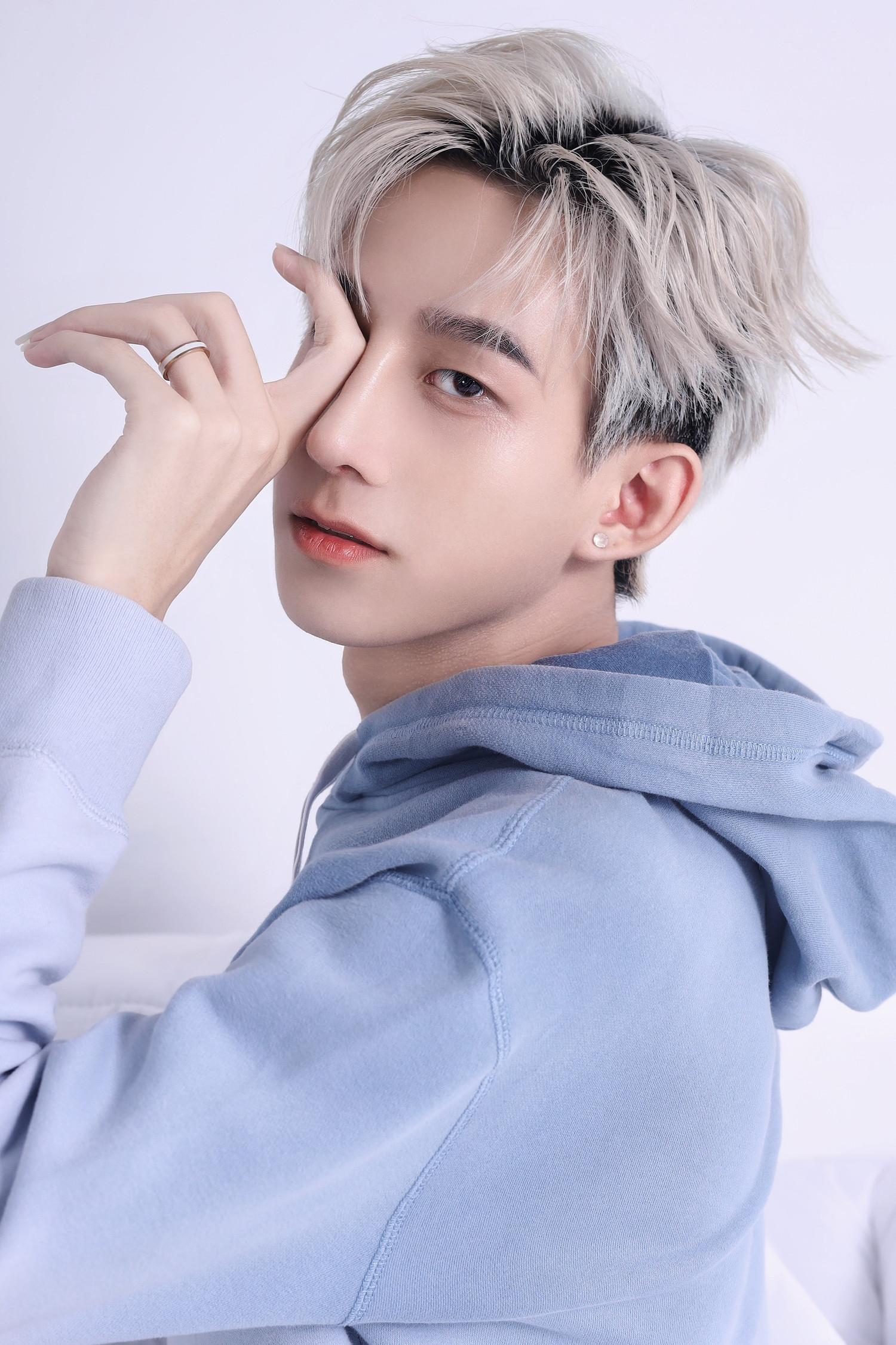 Chàng mẫu ảnh 2K6 dành niềm đam mê bóng rổ, mong muốn chinh phục miền đất mới