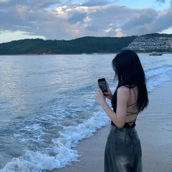 Ảnh Chụp Sau Lưng Nữ Tóc Ngắn: Bí Quyết Tạo Dáng Đẹp Hút Hồn