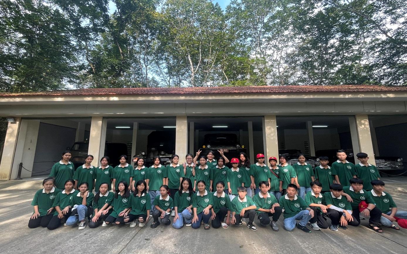 TRẢI NGHIỆM THỰC TẾ TẠI KHU K9 - ĐÁ CHÔNG VÀ LÀNG VĂN HÓA CÁC DÂN TỘC VIỆT NAM -  MỘT KỈ NIỆM KHÓ QUÊN