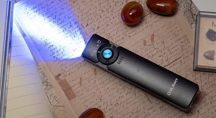 Đèn pin chiếu tia UV là gì? Ứng dụng của đèn pin tia cực tím